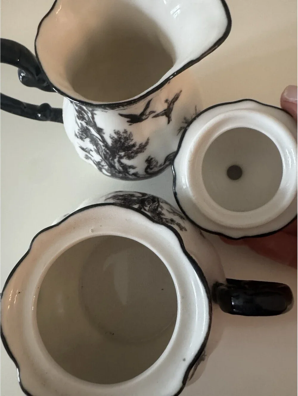 Aux Au Provence Tea/Coffee Pot. Vintage Rooster Pattern. Excellent Condition Set
